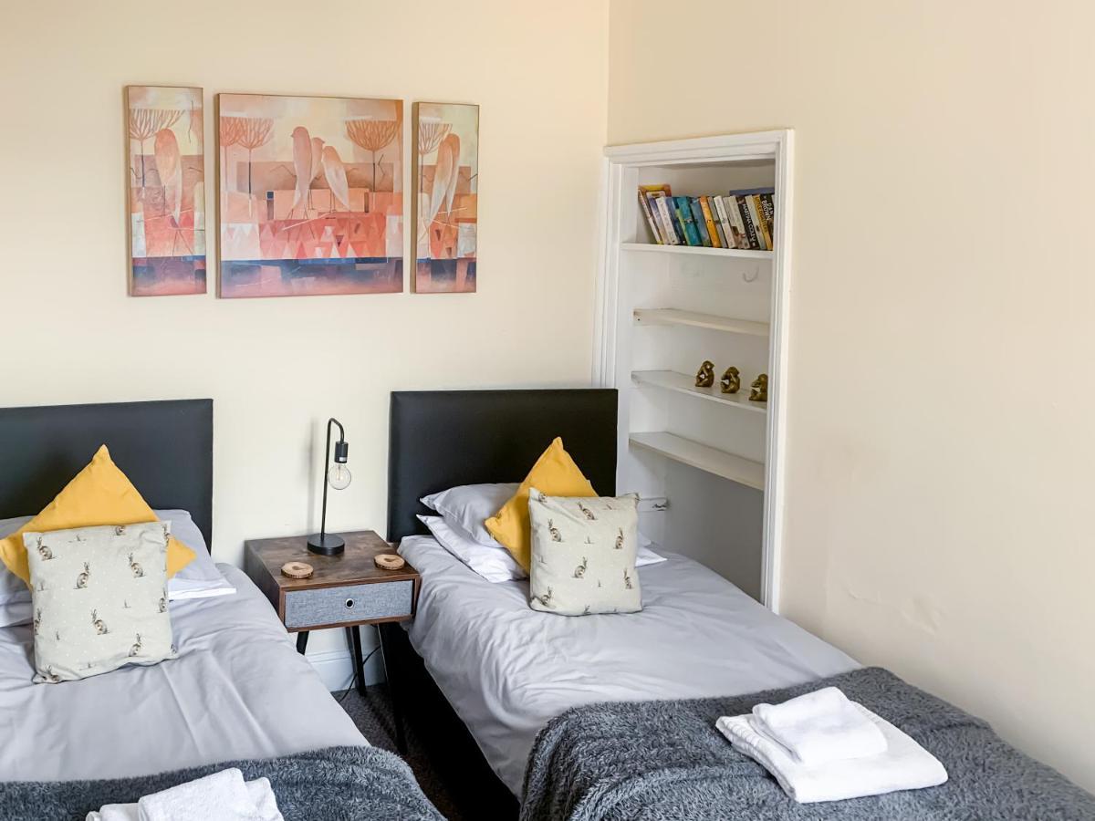 Waverley Lodge - Quaint Victorian Home With Free Parking ヨーク エクステリア 写真