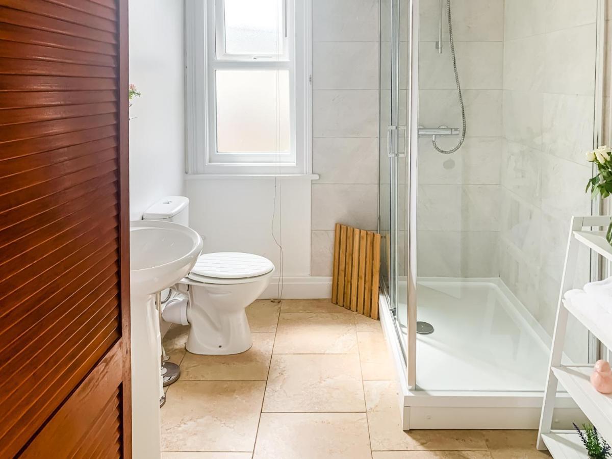 Waverley Lodge - Quaint Victorian Home With Free Parking ヨーク エクステリア 写真