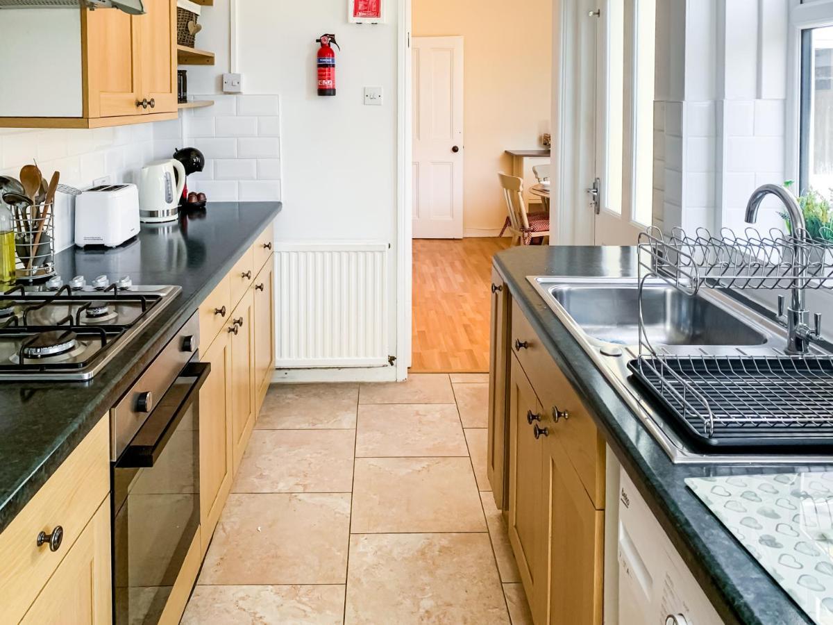 Waverley Lodge - Quaint Victorian Home With Free Parking ヨーク エクステリア 写真