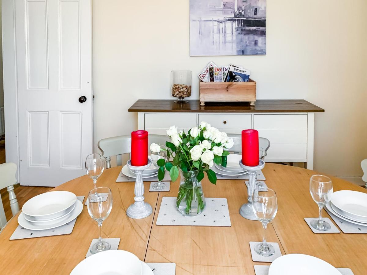 Waverley Lodge - Quaint Victorian Home With Free Parking ヨーク エクステリア 写真