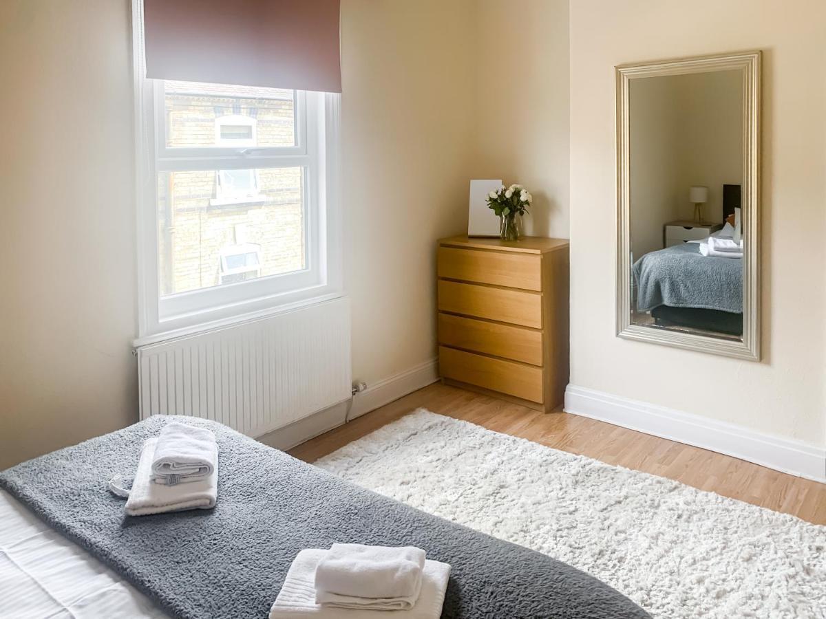 Waverley Lodge - Quaint Victorian Home With Free Parking ヨーク エクステリア 写真