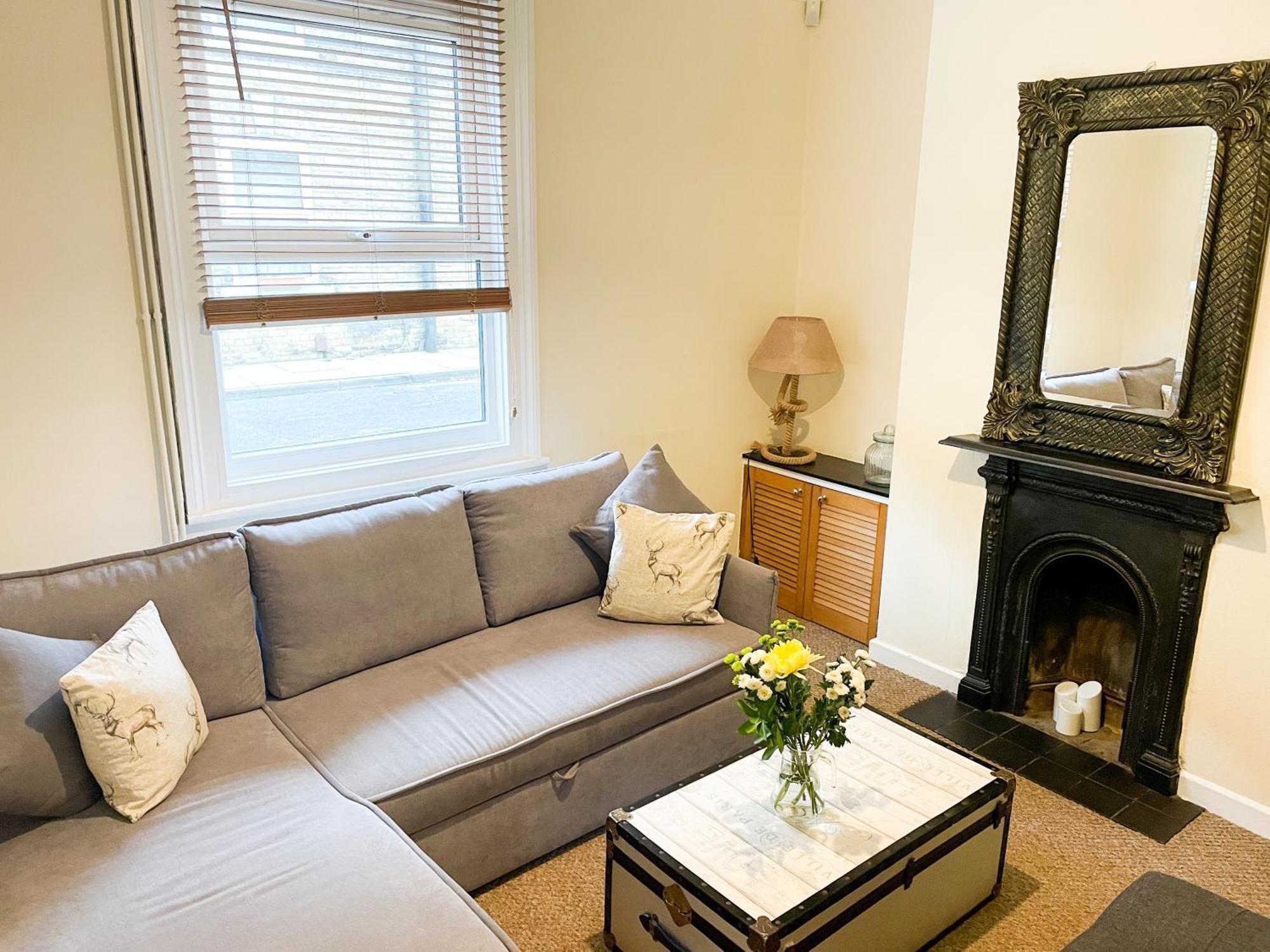 Waverley Lodge - Quaint Victorian Home With Free Parking ヨーク エクステリア 写真