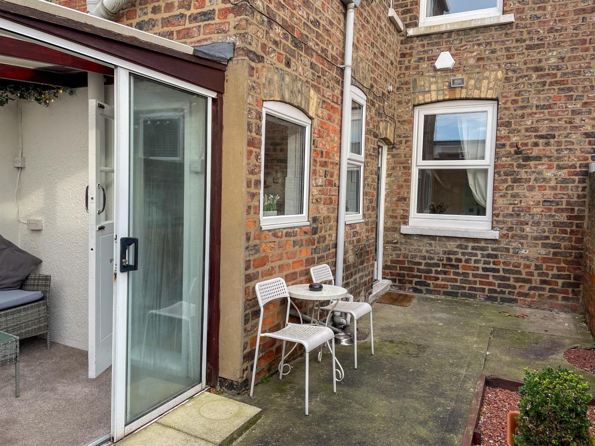 Waverley Lodge - Quaint Victorian Home With Free Parking ヨーク エクステリア 写真